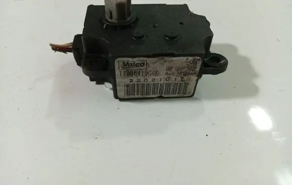 Renault Scenic III - Grand scenic III Air flap motor/actuator T1006419G