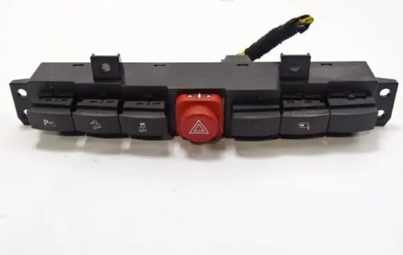 Opel Antara Hazard light switch 20898134 8134U