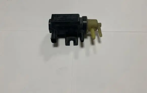 Mercedes-Benz Sprinter W906 Turbo solenoid valve A0091533128 0091533128