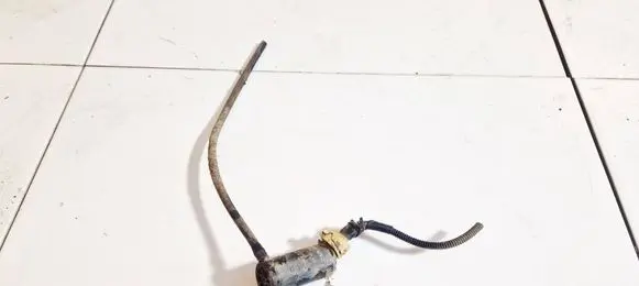 Volvo S70 V70 V70 XC Windscreen/windshield washer pump 9169611 06021039
