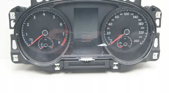 Volkswagen Golf VII Speedometer (instrument cluster) 5G1920740