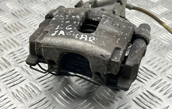 Rear brake caliper
