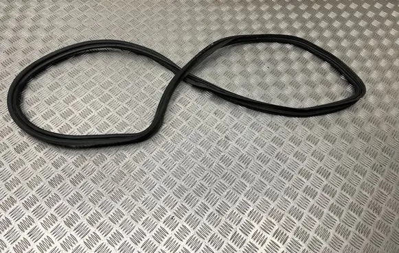 Mercedes-Benz C W206 Trunk rubber seal (body)