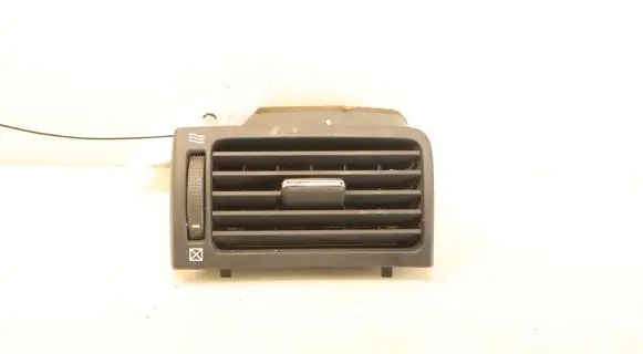 Toyota Avensis T250 Dashboard side air vent grill/cover trim