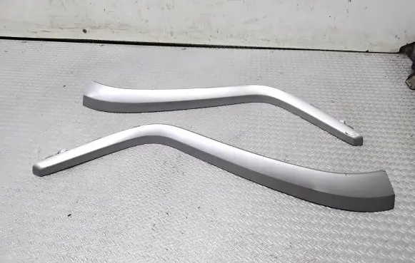 Suzuki Grand Vitara II Panel trim 7386165J0 7386265J0
