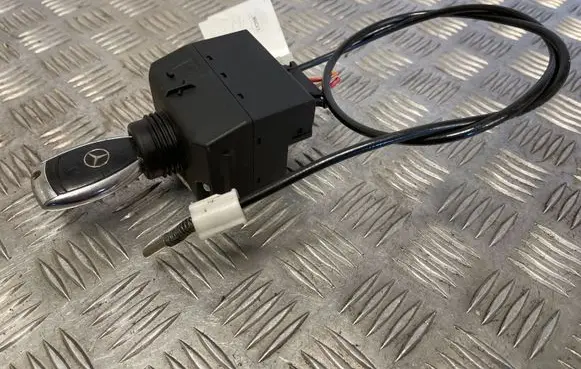 Mercedes-Benz E W212 Ignition lock A2115452308