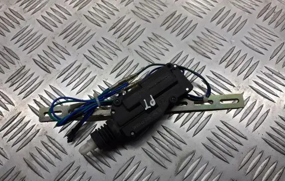 Seat Cordoba (6L) Tailgate boot lock/latch motor BRAK