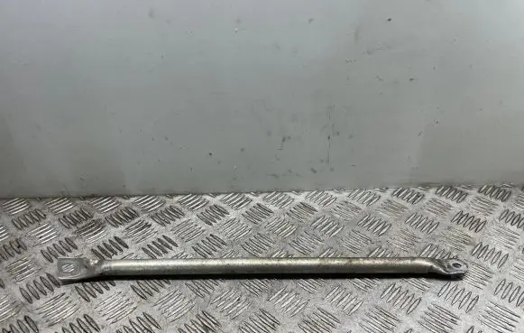 Radiator support slam panel bracket
