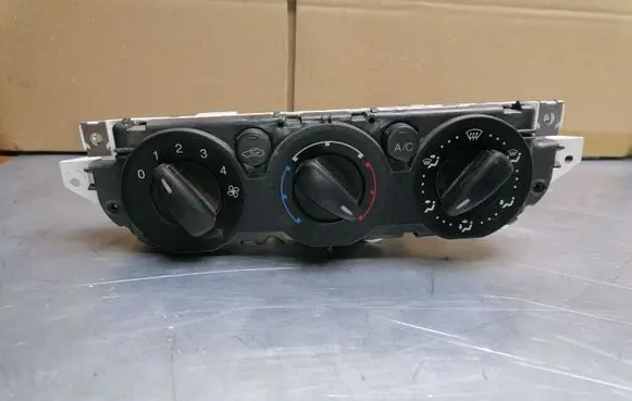 Ford Focus Climate control unit 7M5T19980AA 69607003