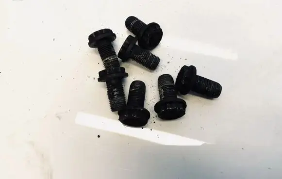 Nuts/bolts