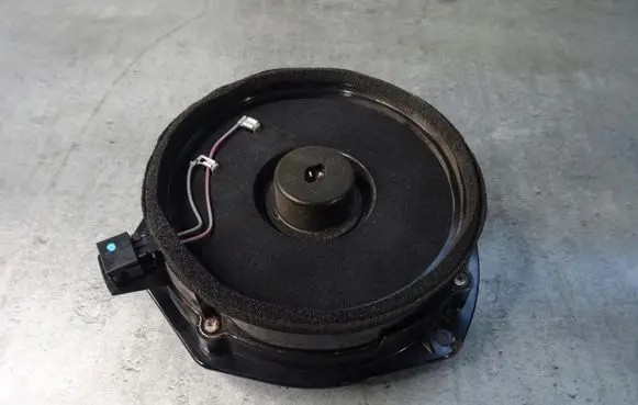 Audi A8 S8 D3 4E Front door speaker GŁOŚNIK DRZWI LEWY PRZÓD 4E0035411A AUDI A8 D3