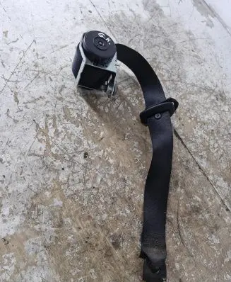 Opel Corsa D Rear seatbelt