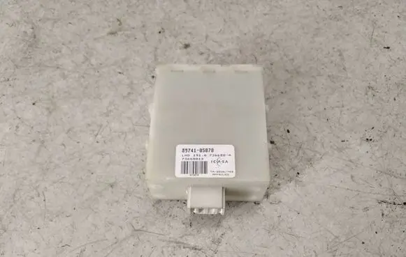 Toyota Avensis T250 Door control unit/module 8974105070 736680A 73668012