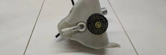 Mercedes-Benz C W205 Master brake cylinder A2054300002