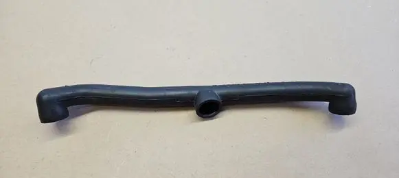 Mercedes-Benz SL R230 Breather/breather pipe/hose A1122380082 1122380082