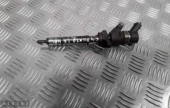 Fuel injector
