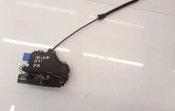 Seat Ibiza III (6L) Front door lock