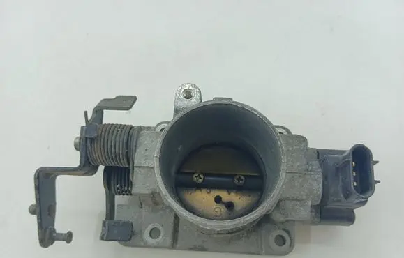 Ford Mondeo MK II Throttle valve BA8F08B