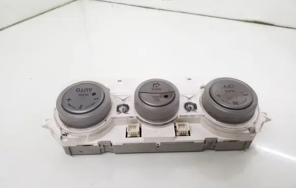 Mazda 6 Climate control unit PM17 E0002C