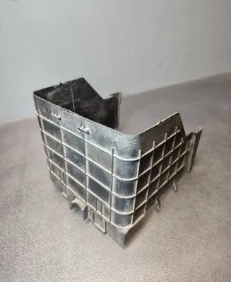 Volkswagen PASSAT B6 Battery box tray 1K0915335C