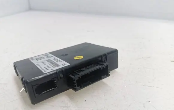 Volkswagen Touareg II Gateway control module 7P6907530C 532355832
