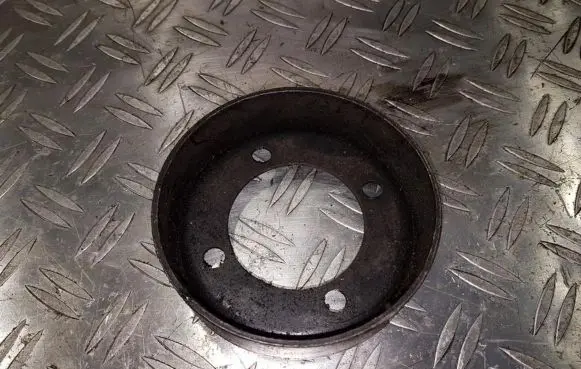 Ford Focus Water pump pulley 98ff8509ba