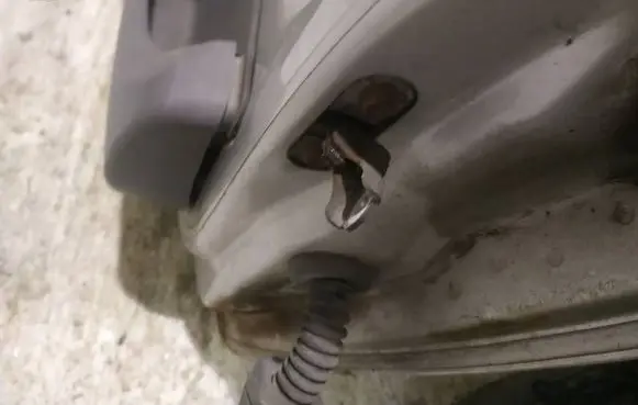 Toyota Aygo AB10 Front door check strap stopper 