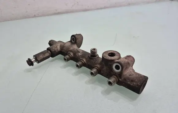 Opel Combo C Fuel main line pipe 