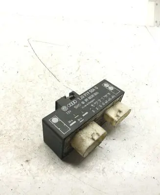 Audi A3 S3 8L Glow plug pre-heat relay 1J0919506Q