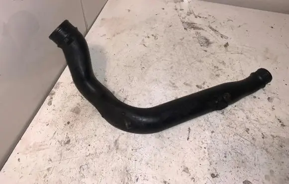 Volvo XC90 Engine coolant pipe/hose 8624887 A1414