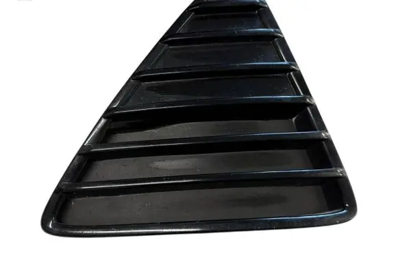 Ford Focus Front bumper lower grill BM5117K946C