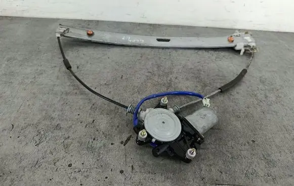 Ford Maverick Front door window regulator with motor