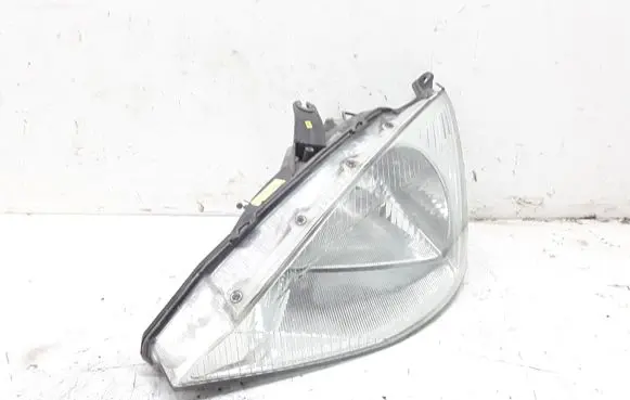 Ford Focus Headlight/headlamp