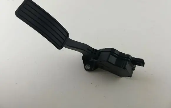Subaru Legacy Accelerator throttle pedal 36010AG140 KL3669