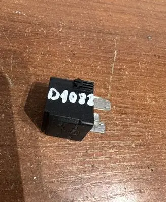 Mercedes-Benz SL R129 Other relay A0025421319 D1088