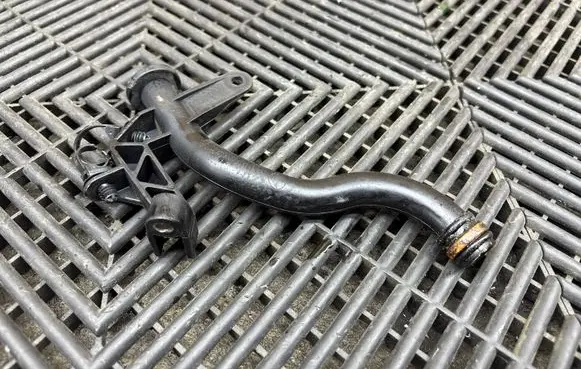Volvo XC90 Oil fill pipe 31452117