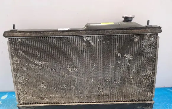 Subaru Impreza III Coolant radiator