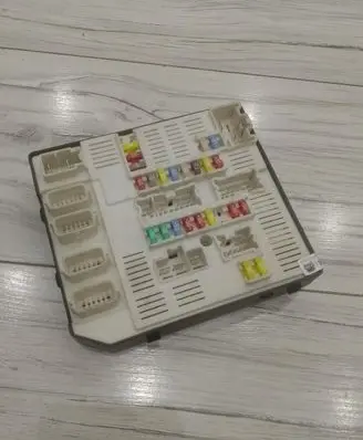 Renault Megane III BSM Control unit 284B61871R