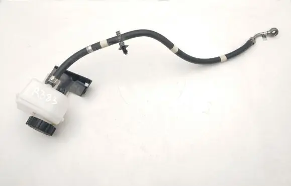 Brake fluid reservoir