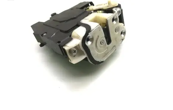 Mitsubishi Outlander Rear door lock