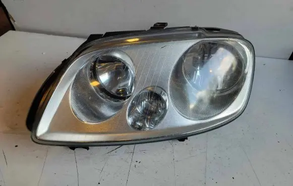 Volkswagen Caddy Headlight/headlamp 2K0941005B 20011B02A