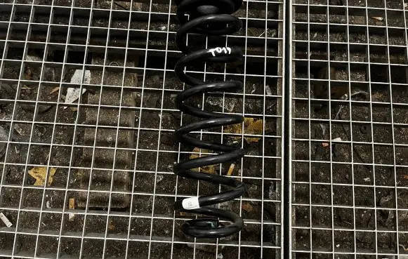 Audi Q3 F3 Rear coil spring 5QF511115