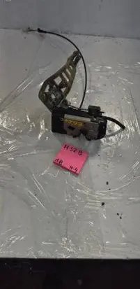 Opel Vectra C Front door lock 3356556