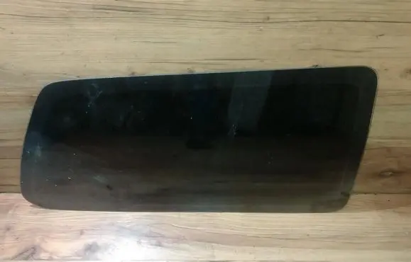 Volkswagen Golf III Rear side window