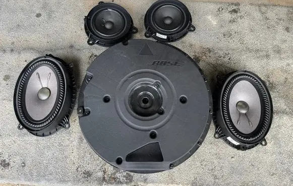 Nissan Qashqai Audio system kit 281576RA2A 281553NF0A