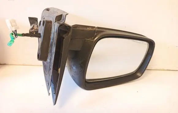 Mitsubishi Lancer VIII Front door electric wing mirror E13021370 021369