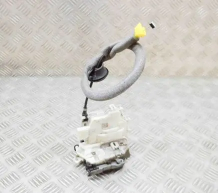 Audi A3 S3 8V Coupe door lock (next to the handle) 8X2837015B