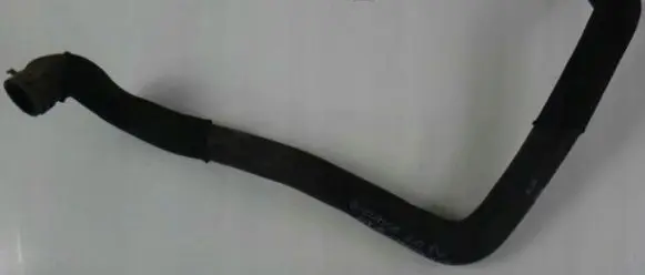 Mercedes-Benz B W245 Engine coolant pipe/hose 3248899