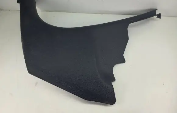 Foot area side trim
