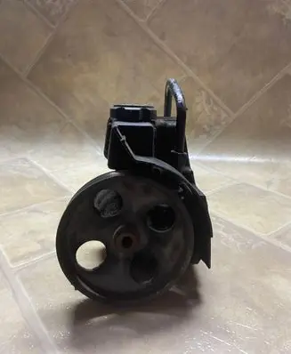 Citroen Xsara Picasso Power steering pump 26079884